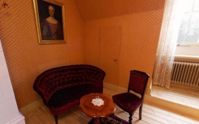 Kronovalls vinslott