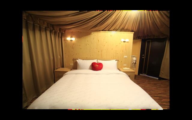 yurt in mountains