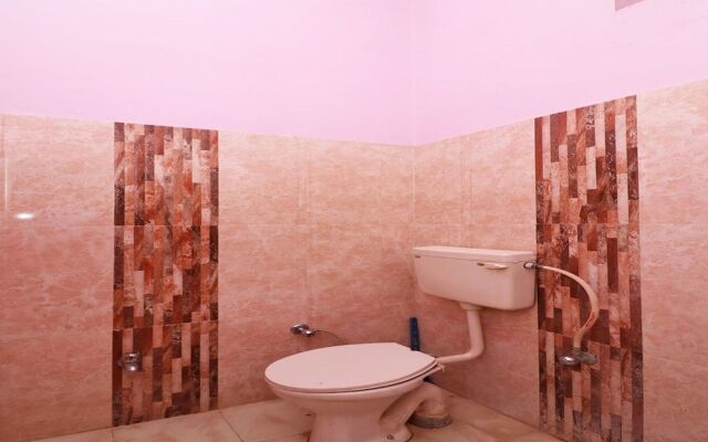 Oyo 22644 Bhagat Palace