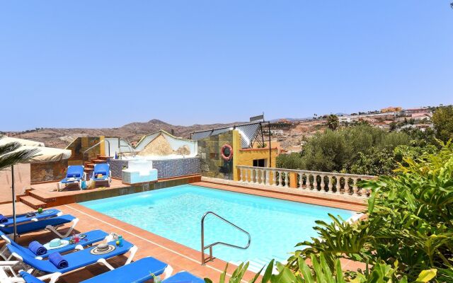 Lujosa Villa en El Salobre Rural