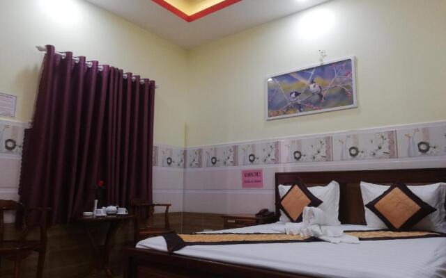 Khách sạn Hồng Thu 2