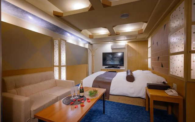 Iwatsuki Waterhotel Mw - Adult Only