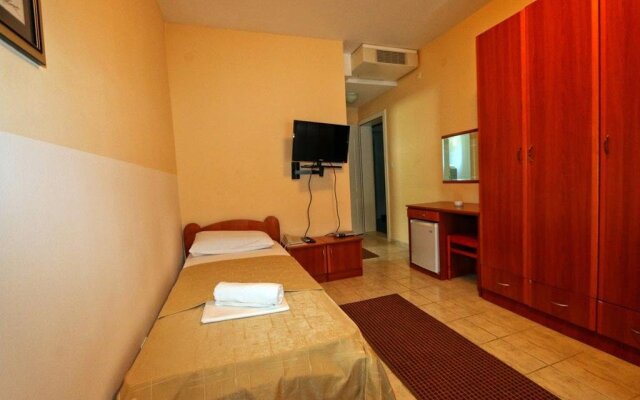 Hotel Podostrog