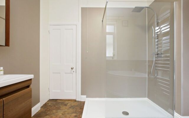 Quiet Historic Mews- Hyde Park