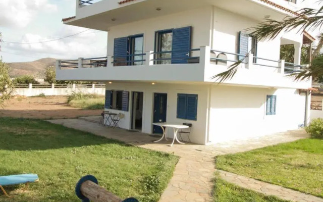 Mantilida Villa & Studio