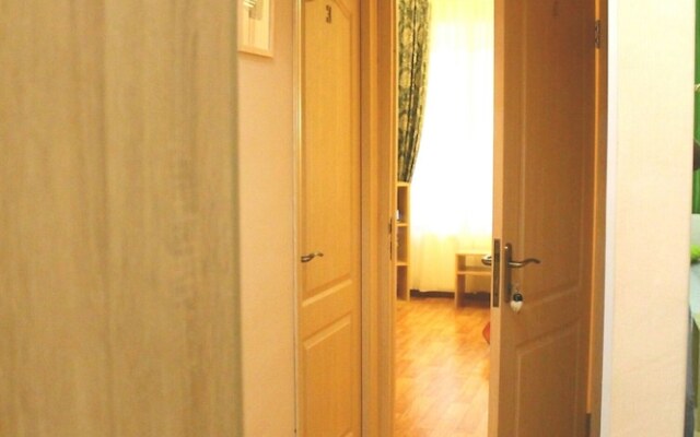 Apartments near Letniy Sad