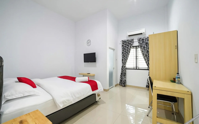 RedDoorz Plus near Thamrin Plaza Medan