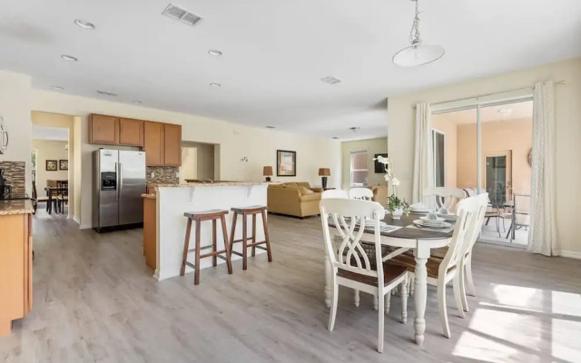 Themed Bedrooms and Large Pool