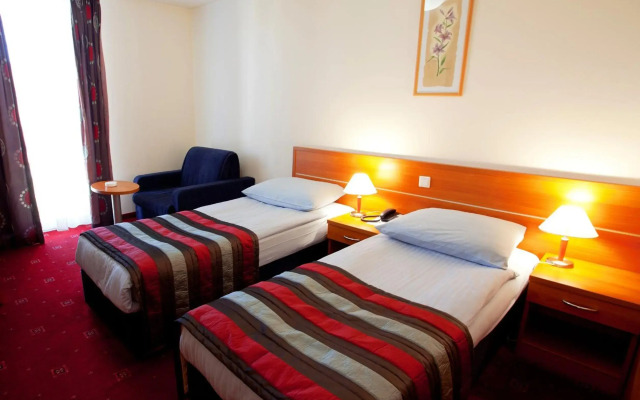 Hotel Creina