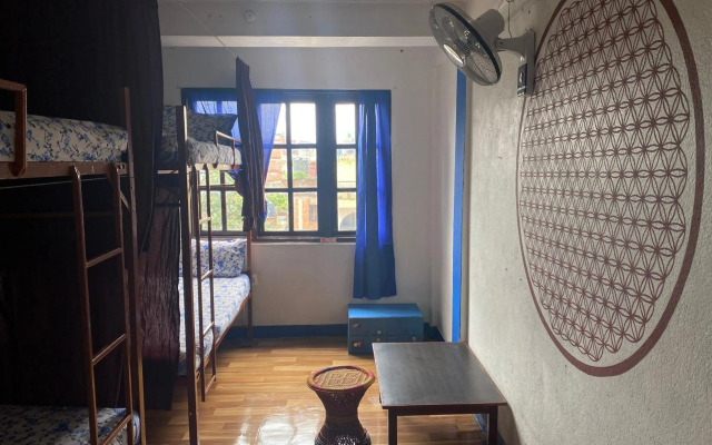 Planet Nomad Hostel By Shantipur