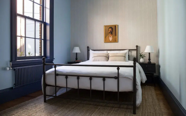 Stunning Back Bay Suites by Sonder