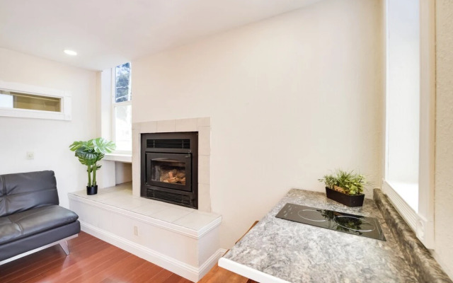 Comfy Aptos Apartment Near Beaches & Santa Cruz!