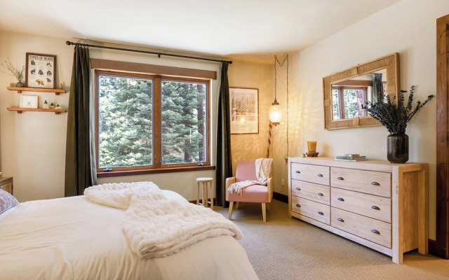 Star Haven Retreat 5 BDR Stunner!