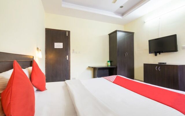 OYO 345 Hotel Red Mount Aquilla