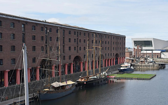 Holiday Inn Express Albert Dock by IHG