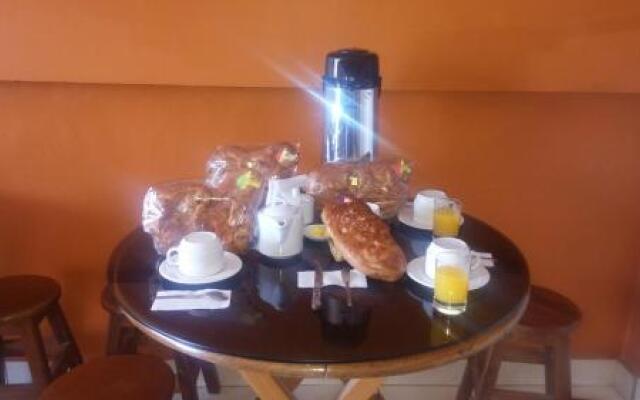 Hospedaje Keros Bed & Breakfast