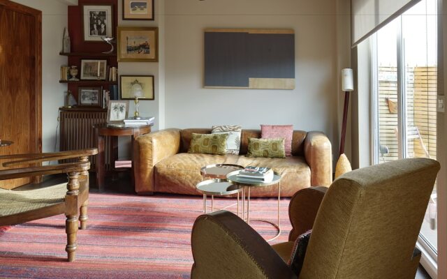 Gaindegi Apartment by FeelFree Rentals
