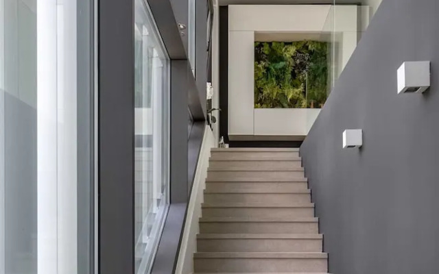 Villa Luxor With Heated Pool