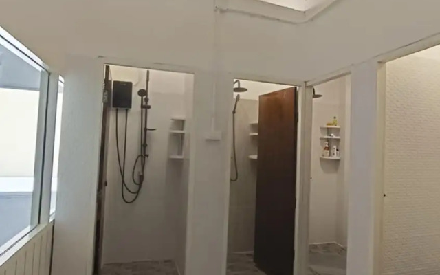 MaHaNa Hostel & Beach Bar Pattaya