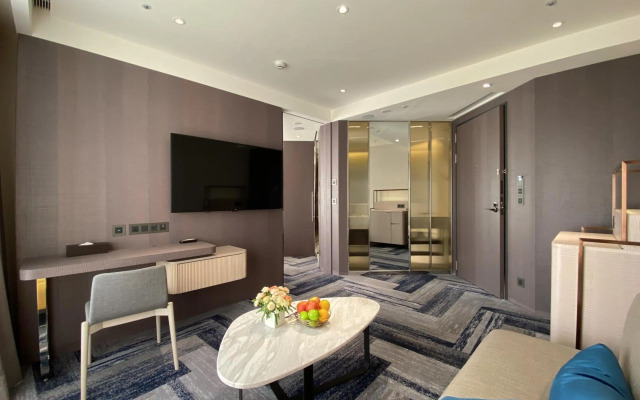Monarch Plaza Hotel