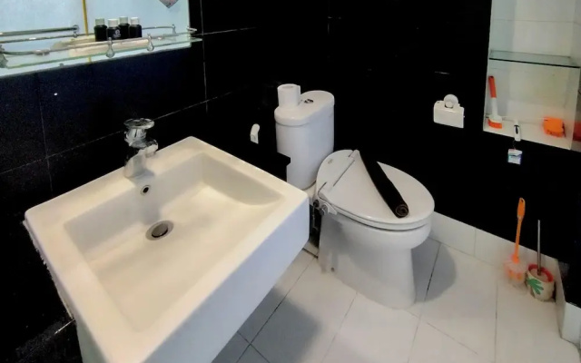Comfy and Warm Studio at The Square Surabaya Apartment
