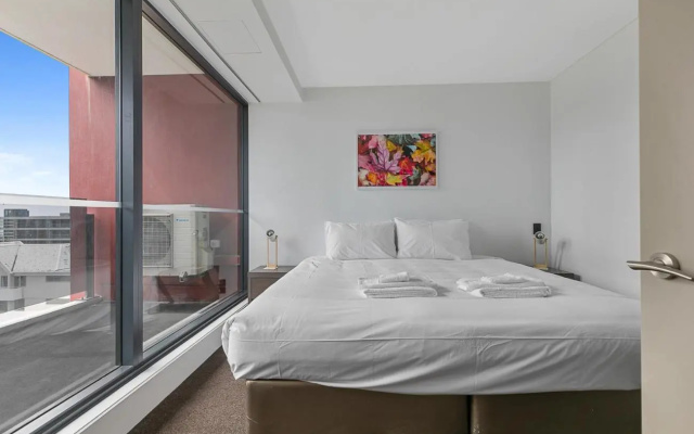 2 BR APT w/ Private Balcony + Netflix near Spark! – Guest Rooms – Auckland