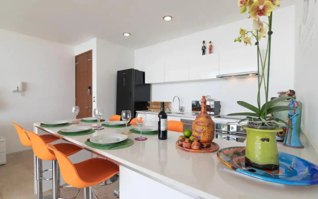 Dream Condo Between Beach and 5ta