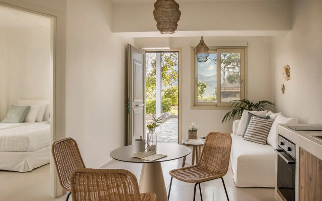 360° Luxury Residences