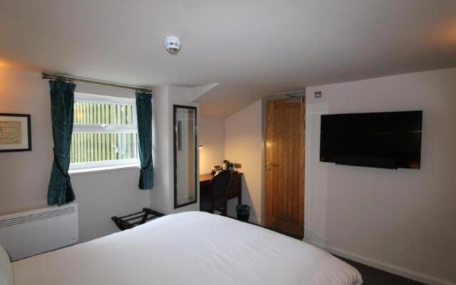 rooms @ the dolau inn