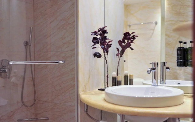 Melia Athens Hotel