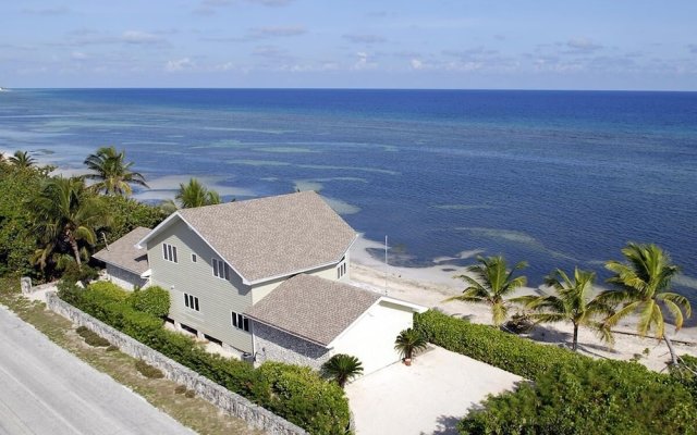 Castaway Cove by Grand Cayman Villas & Condos