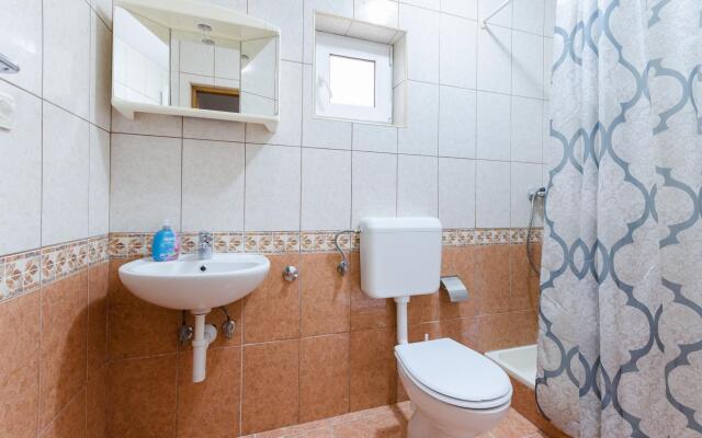 Apartments Ester in Lopar - island Rab