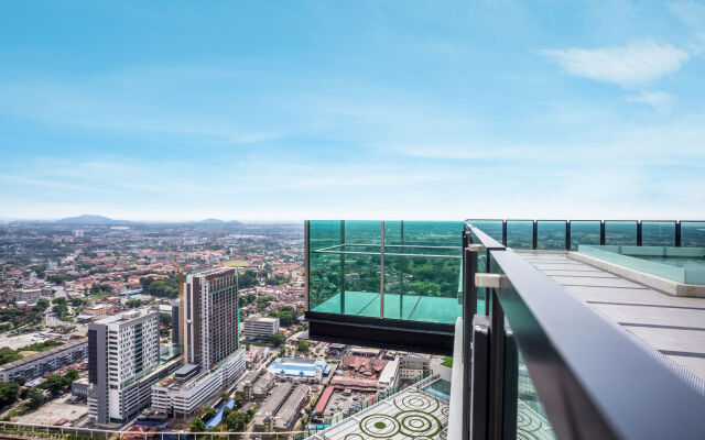 The Shore Hotel & Residences