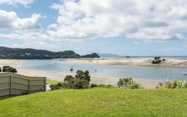 Roberts Retreat - Mangawhai Holiday Home – Beach – Mangawhai Heads