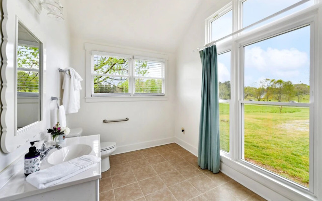 The Farmhouse Inn