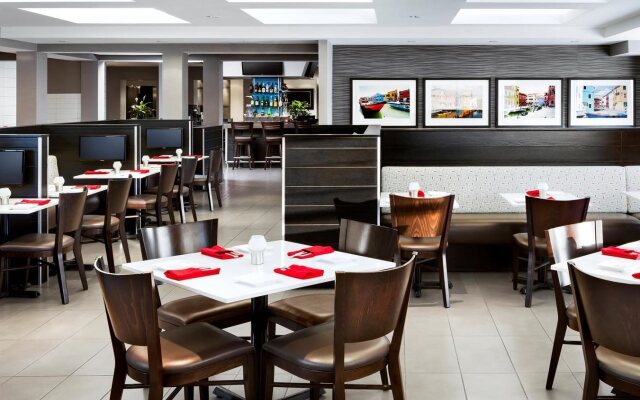 Four Points by Sheraton Mississauga Meadowvale