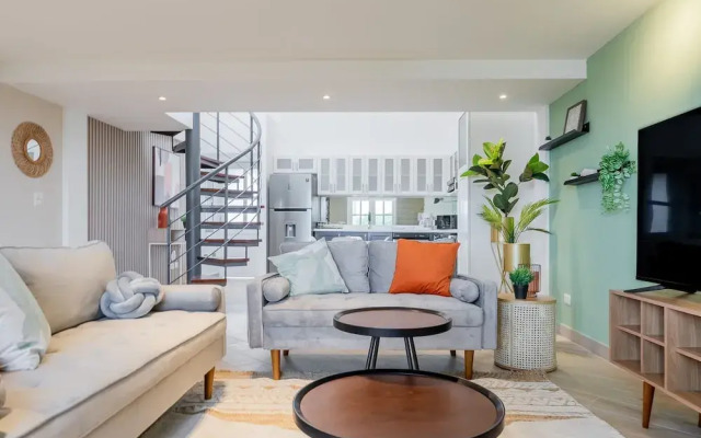 w Elegant 3BR With Modern Terrace in Panama