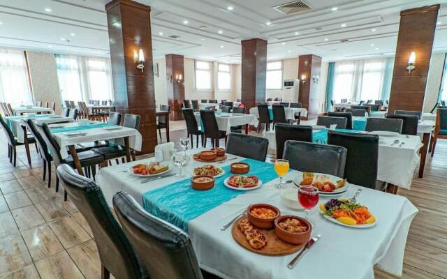Queen Thermal Resort Hotel & Spa