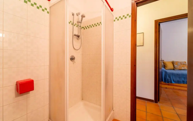 Crimson Apartment by Wonderful Italy