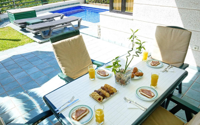 Sunshine Villas