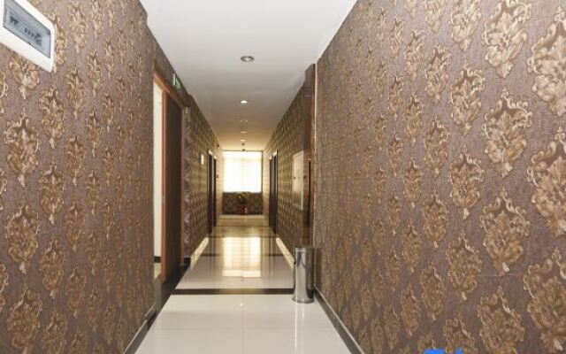 OYO Chizhou Sunshine Business Hotel