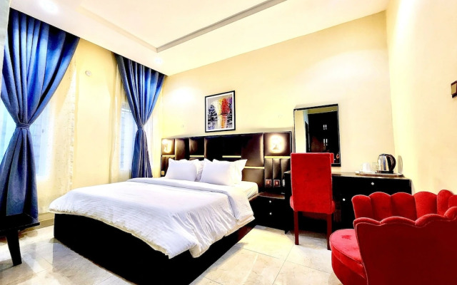 Buddiez Hotel & Resort