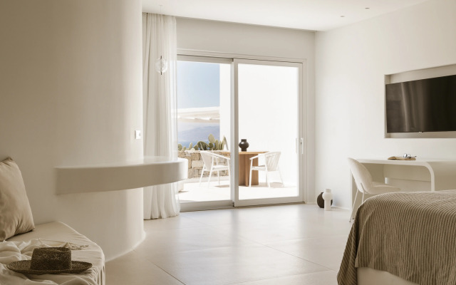 Lovia Mykonos