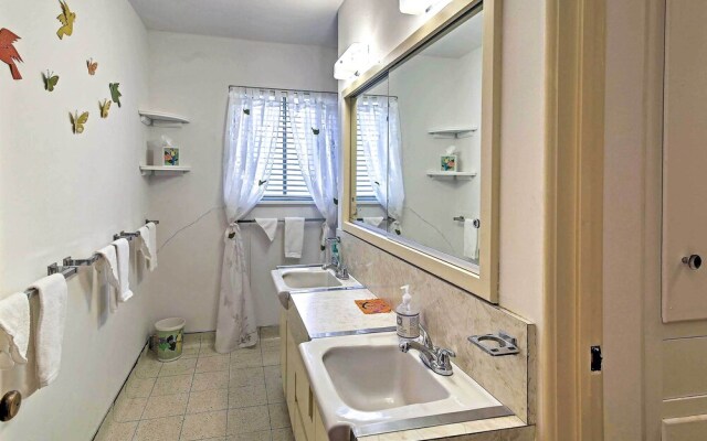 Mid-century Hideaway: Spacious Brownsville Home!