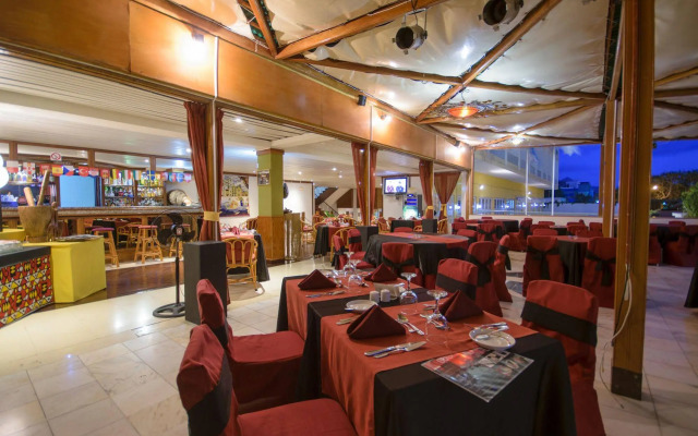 Hotel Oásis Porto Grande