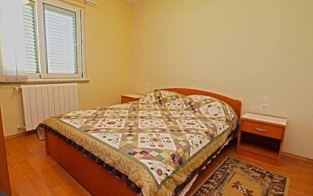 Apartment 1094