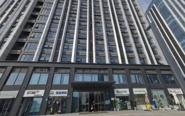 Squid Future Apartment