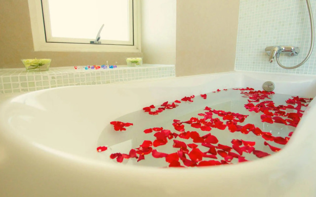 Vinh Trung Plaza Apartment & Hotel
