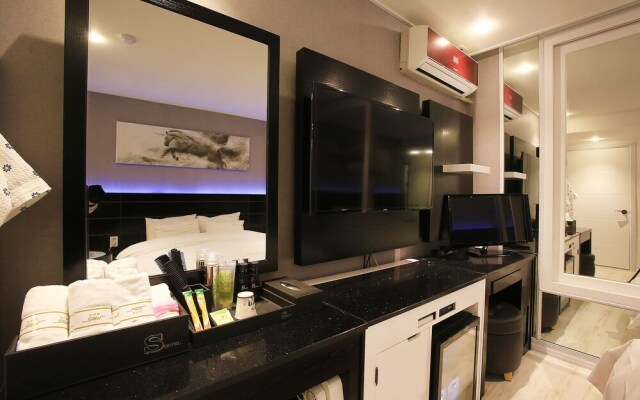 Yangpyeong Show Hotel