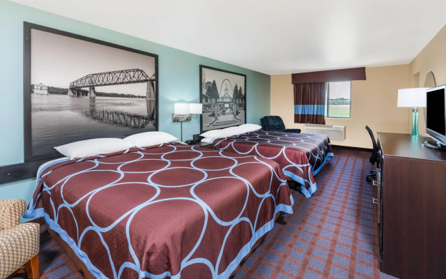 Super 8 by Wyndham Okawville